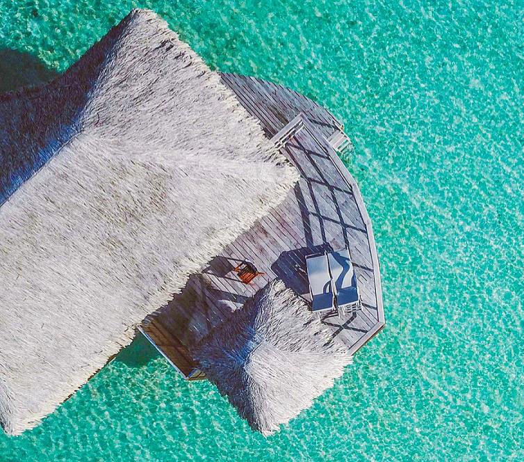 End of Pontoon Overwater Suite End of Pontoon Overwater Suite