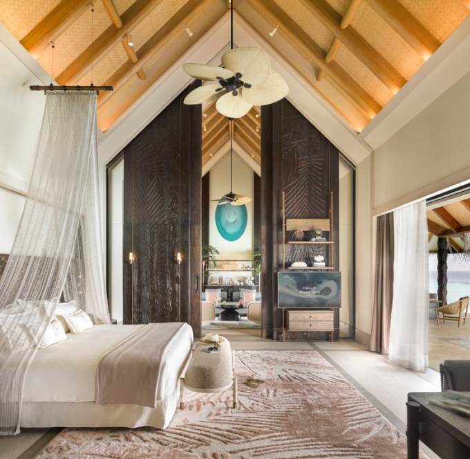 Luxury Beach Villa & Water Villa with Pool Luxury Beach Villa & Water Villa with Pool