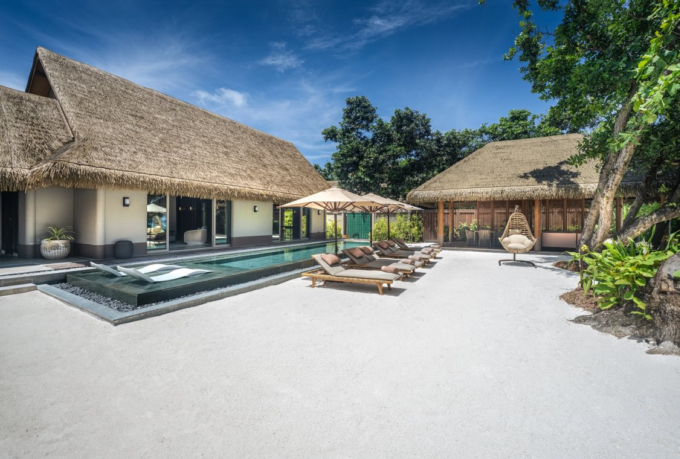 Three Bedroom Beach & Ocean Residence with Pool Three Bedroom Beach & Ocean Residence with Pool