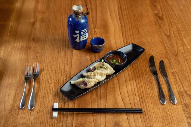Restaurant & Bar