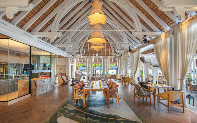 Restaurant & Bar