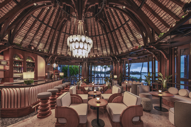 Restaurant & Bar